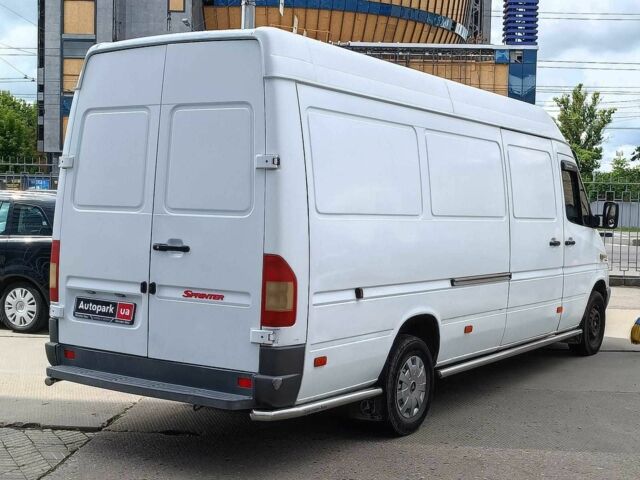 Белый Мерседес Sprinter, объемом двигателя 2.2 л и пробегом 732 тыс. км за 6680 $, фото 12 на Automoto.ua