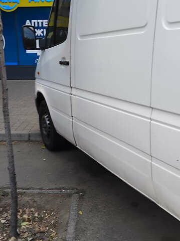 Білий Мерседес Sprinter, об'ємом двигуна 2.7 л та пробігом 208 тис. км за 6300 $, фото 8 на Automoto.ua