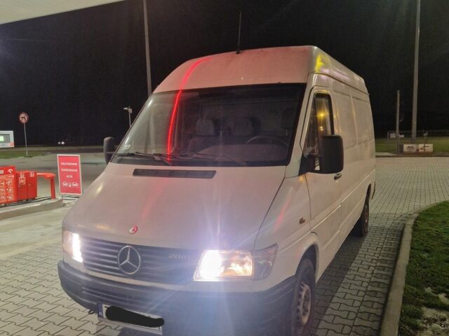 Білий Мерседес Sprinter, об'ємом двигуна 2.4 л та пробігом 320 тис. км за 3100 $, фото 1 на Automoto.ua