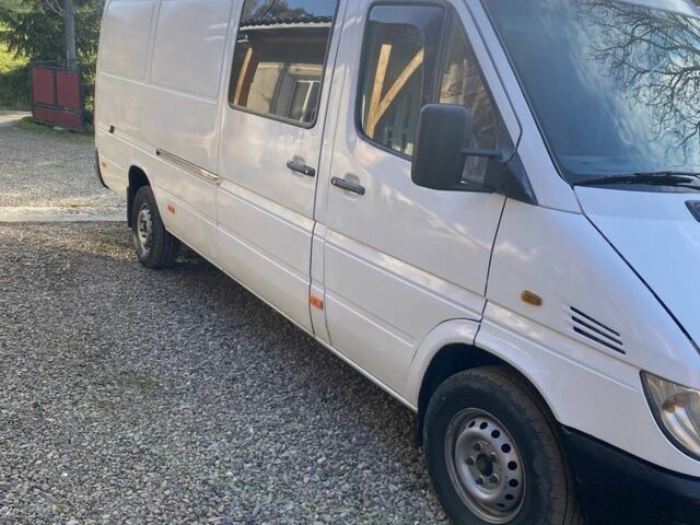 Белый Мерседес Sprinter, объемом двигателя 2.1 л и пробегом 760 тыс. км за 7700 $, фото 8 на Automoto.ua