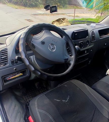 Білий Мерседес Sprinter, об'ємом двигуна 2.7 л та пробігом 300 тис. км за 7000 $, фото 7 на Automoto.ua