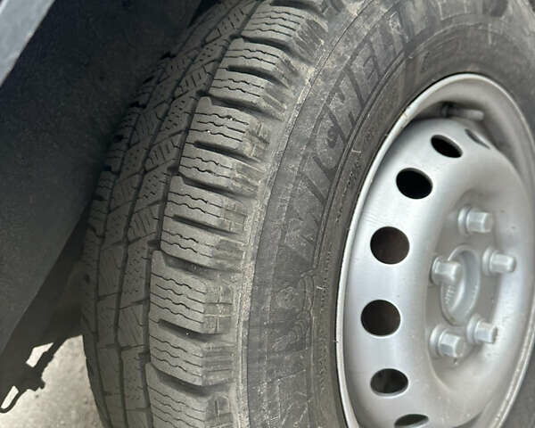 Білий Мерседес Sprinter, об'ємом двигуна 2.9 л та пробігом 700 тис. км за 7500 $, фото 12 на Automoto.ua