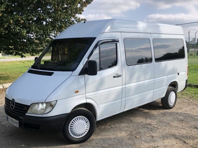 Белый Мерседес Sprinter, объемом двигателя 2.1 л и пробегом 777 тыс. км за 7700 $, фото 1 на Automoto.ua