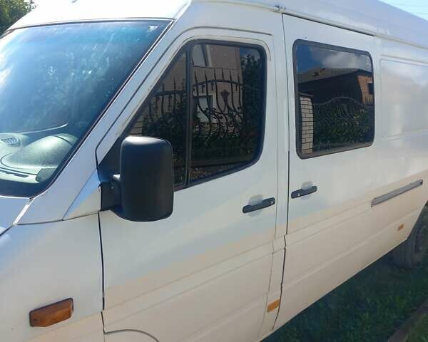 Белый Мерседес Sprinter, объемом двигателя 2.15 л и пробегом 2 тыс. км за 7700 $, фото 4 на Automoto.ua
