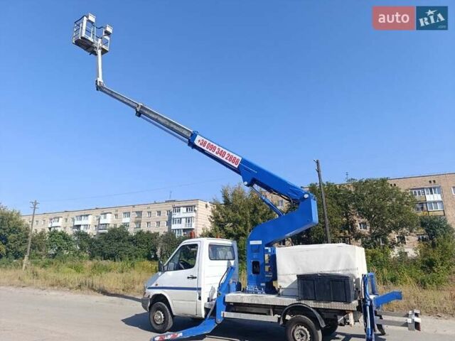 Белый Мерседес Sprinter, объемом двигателя 2.87 л и пробегом 92 тыс. км за 31000 $, фото 9 на Automoto.ua