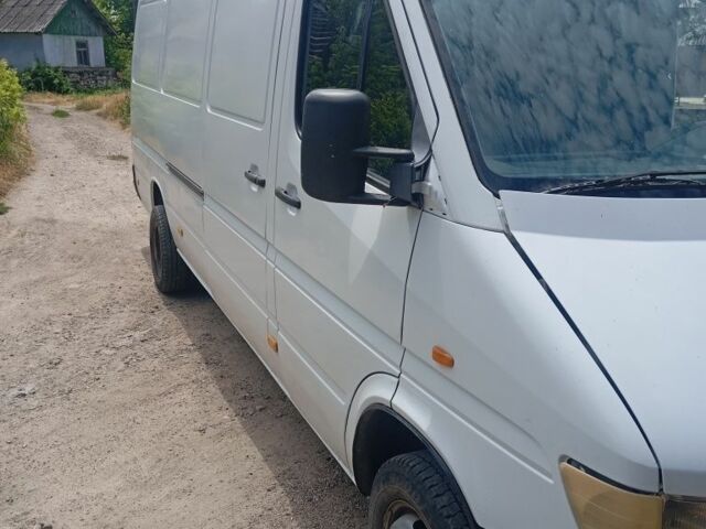 Білий Мерседес Sprinter, об'ємом двигуна 3 л та пробігом 400 тис. км за 9499 $, фото 3 на Automoto.ua