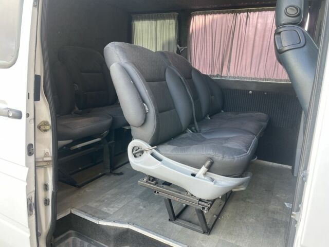 Білий Мерседес Sprinter, об'ємом двигуна 2.1 л та пробігом 1000 тис. км за 7200 $, фото 2 на Automoto.ua