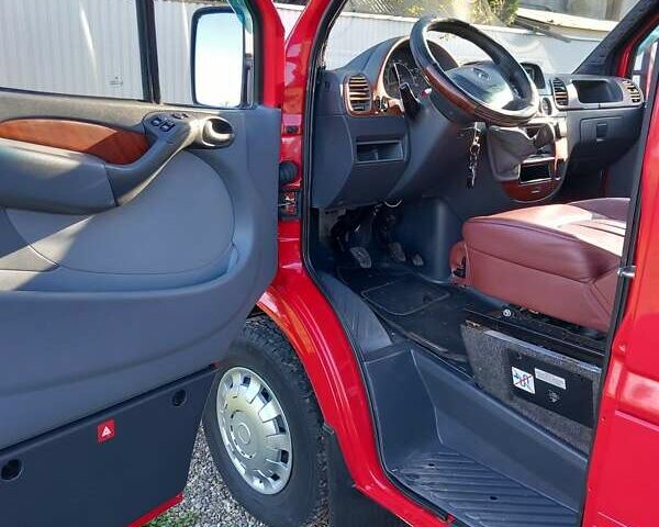 Белый Мерседес Sprinter, объемом двигателя 2.69 л и пробегом 960 тыс. км за 8950 $, фото 3 на Automoto.ua