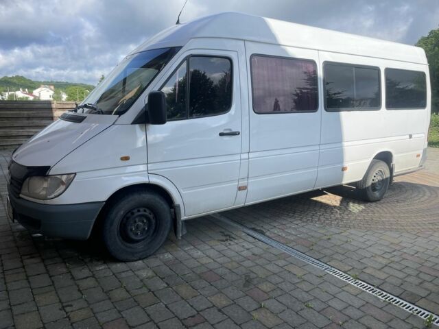 Білий Мерседес Sprinter, об'ємом двигуна 2.1 л та пробігом 1000 тис. км за 7200 $, фото 1 на Automoto.ua