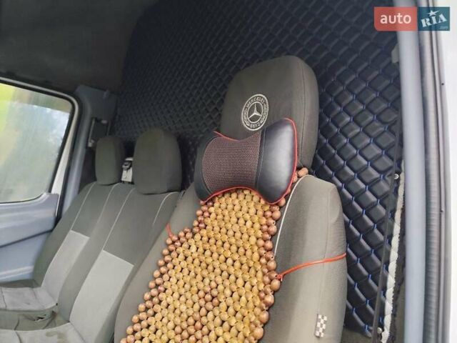 Белый Мерседес Sprinter, объемом двигателя 2.87 л и пробегом 751 тыс. км за 7000 $, фото 31 на Automoto.ua
