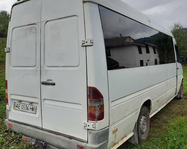 Білий Мерседес Sprinter, об'ємом двигуна 2.3 л та пробігом 300 тис. км за 3200 $, фото 10 на Automoto.ua