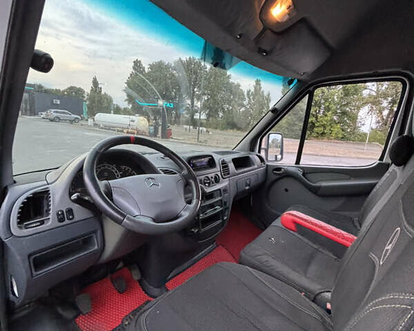Белый Мерседес Sprinter, объемом двигателя 2.15 л и пробегом 640 тыс. км за 7800 $, фото 12 на Automoto.ua
