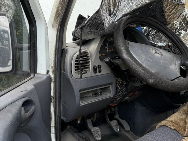 Белый Мерседес Sprinter, объемом двигателя 0 л и пробегом 2 тыс. км за 3000 $, фото 6 на Automoto.ua