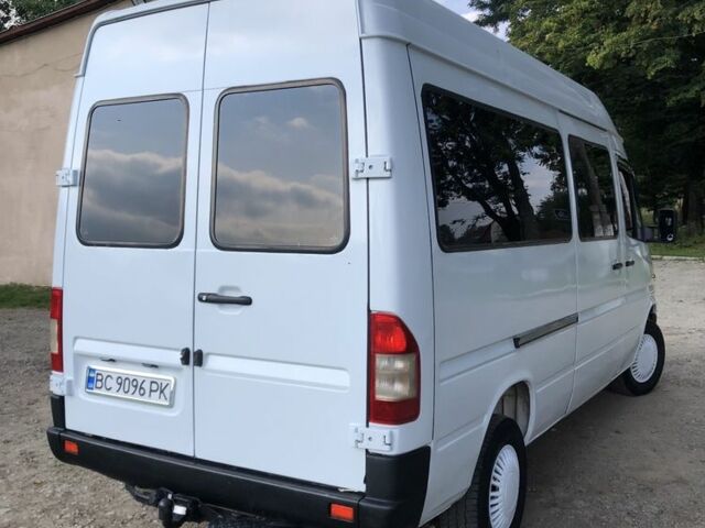 Белый Мерседес Sprinter, объемом двигателя 2.1 л и пробегом 777 тыс. км за 7700 $, фото 3 на Automoto.ua