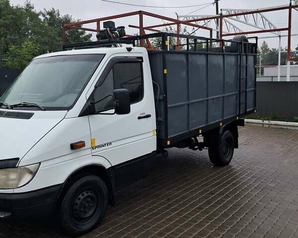 Белый Мерседес Sprinter, объемом двигателя 2.15 л и пробегом 550 тыс. км за 8500 $, фото 6 на Automoto.ua