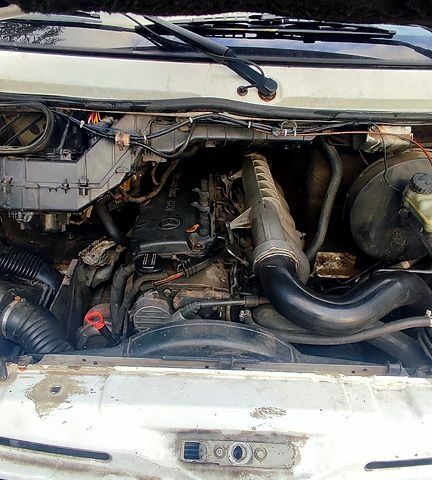 Білий Мерседес Sprinter, об'ємом двигуна 2.7 л та пробігом 300 тис. км за 7000 $, фото 6 на Automoto.ua