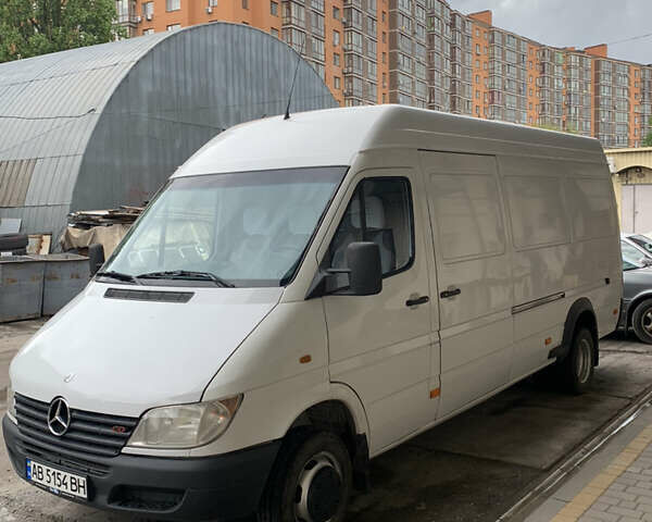 Білий Мерседес Sprinter, об'ємом двигуна 0 л та пробігом 570 тис. км за 11499 $, фото 1 на Automoto.ua