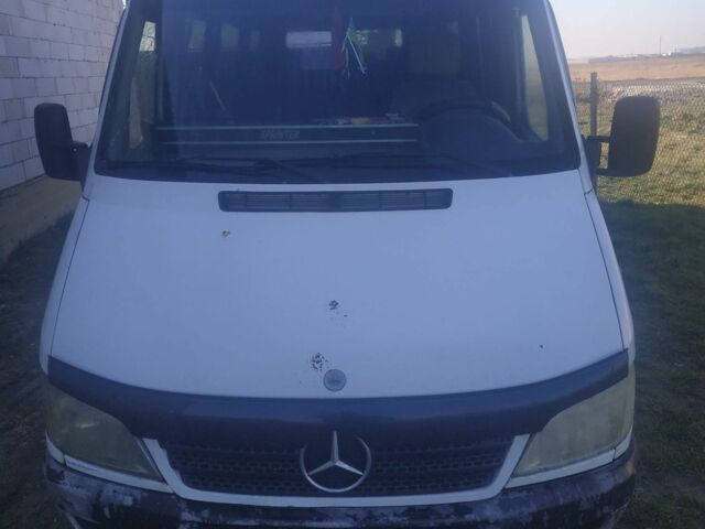 Белый Мерседес Sprinter, объемом двигателя 2.2 л и пробегом 3 тыс. км за 5500 $, фото 18 на Automoto.ua