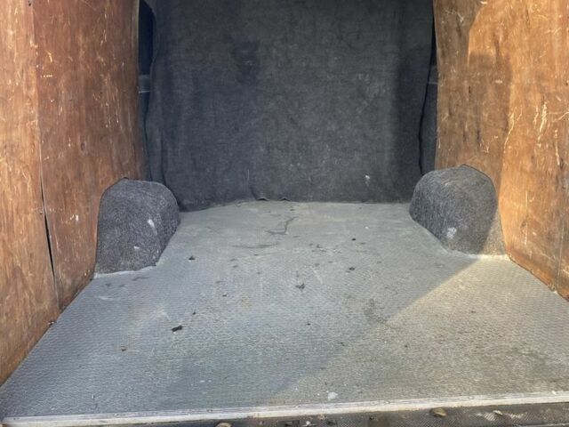 Белый Мерседес Sprinter, объемом двигателя 2.1 л и пробегом 760 тыс. км за 7700 $, фото 3 на Automoto.ua