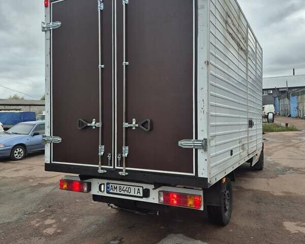 Белый Мерседес Sprinter, объемом двигателя 2.7 л и пробегом 670 тыс. км за 13400 $, фото 9 на Automoto.ua