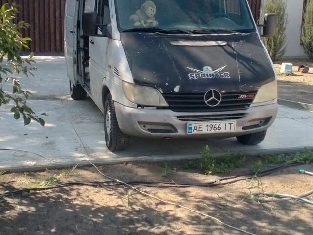 Білий Мерседес Sprinter, об'ємом двигуна 2.1 л та пробігом 47 тис. км за 4300 $, фото 4 на Automoto.ua