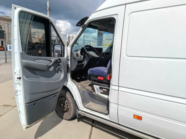 Белый Мерседес Sprinter, объемом двигателя 2.2 л и пробегом 732 тыс. км за 6680 $, фото 20 на Automoto.ua
