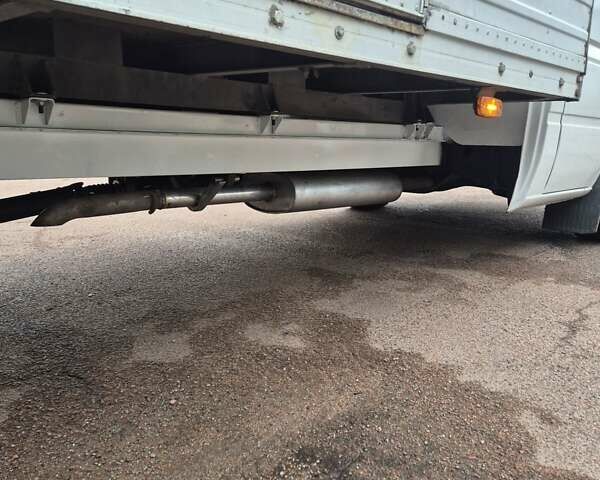 Белый Мерседес Sprinter, объемом двигателя 2.7 л и пробегом 670 тыс. км за 13400 $, фото 12 на Automoto.ua