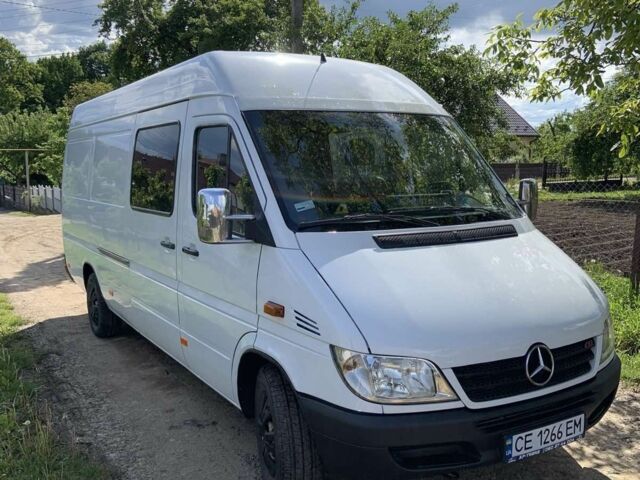 Белый Мерседес Sprinter, объемом двигателя 2.1 л и пробегом 780 тыс. км за 8500 $, фото 1 на Automoto.ua