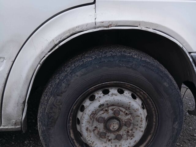 Мерседес Sprinter 2001 у Кам'янське (Дніпродзержинськ) на Automoto.ua Білий Мерседес Sprinter, об'ємом двигуна 2.2 л та пробігом 1 тис. км за 5000 $, фото 15 на Automoto.ua