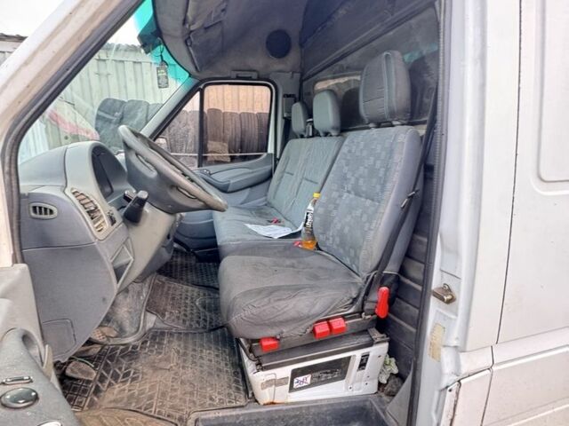 Белый Мерседес Sprinter, объемом двигателя 2.1 л и пробегом 3 тыс. км за 5950 $, фото 7 на Automoto.ua