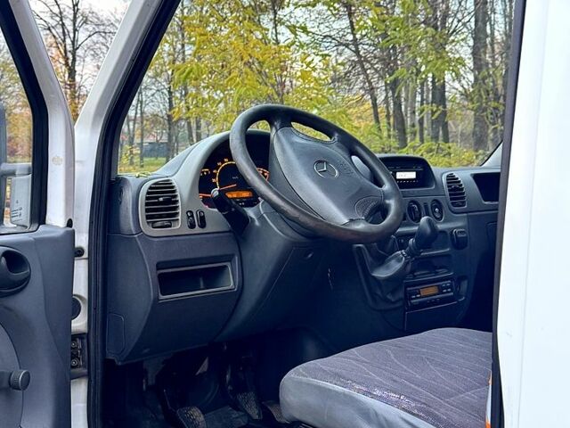 Белый Мерседес Sprinter, объемом двигателя 2.1 л и пробегом 509 тыс. км за 6500 $, фото 6 на Automoto.ua