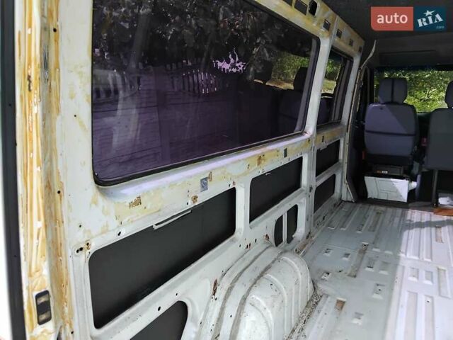 Белый Мерседес Sprinter, объемом двигателя 2.15 л и пробегом 256 тыс. км за 8000 $, фото 83 на Automoto.ua