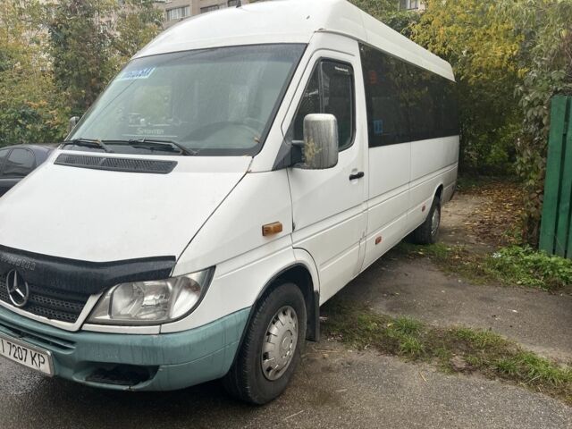 Белый Мерседес Sprinter, объемом двигателя 2.1 л и пробегом 380 тыс. км за 4500 $, фото 7 на Automoto.ua
