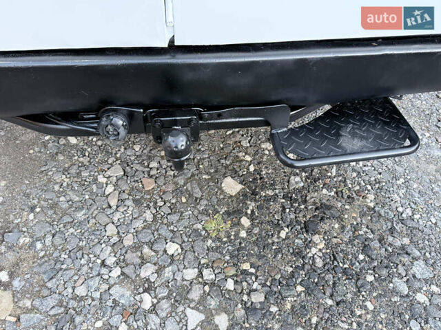 Мерседес Sprinter 2001 в Хмельницком на Automoto.ua Белый Мерседес Sprinter, объемом двигателя 2.7 л и пробегом 451 тыс. км за 7999 $, фото 9 на Automoto.ua