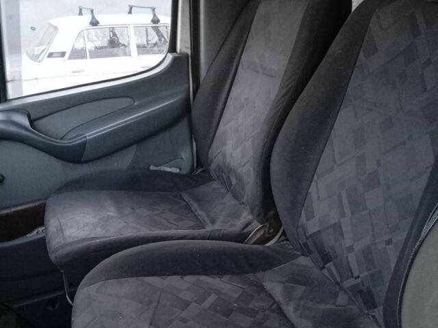 Мерседес Sprinter 2001 у Кам'янське (Дніпродзержинськ) на Automoto.ua Білий Мерседес Sprinter, об'ємом двигуна 2.2 л та пробігом 1 тис. км за 5000 $, фото 14 на Automoto.ua