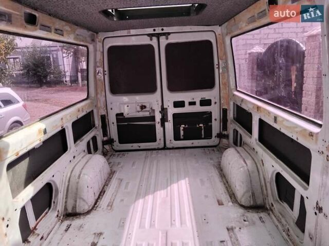 Белый Мерседес Sprinter, объемом двигателя 2.15 л и пробегом 256 тыс. км за 8000 $, фото 96 на Automoto.ua