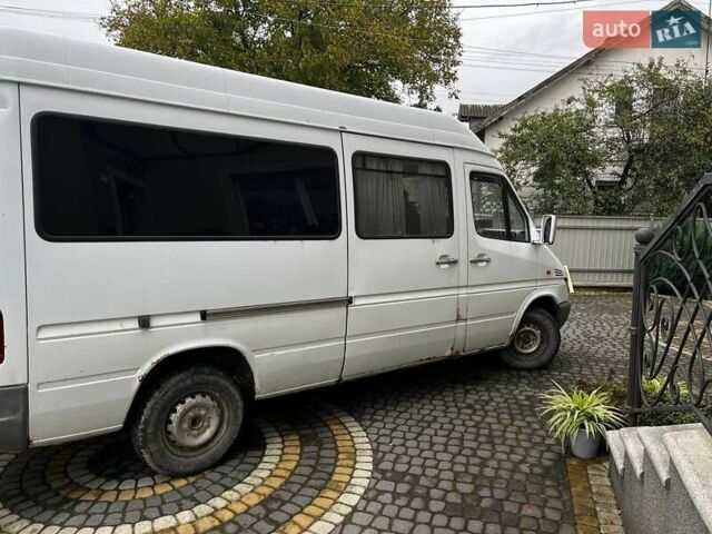 Белый Мерседес Sprinter, объемом двигателя 2.1 л и пробегом 328 тыс. км за 7199 $, фото 14 на Automoto.ua