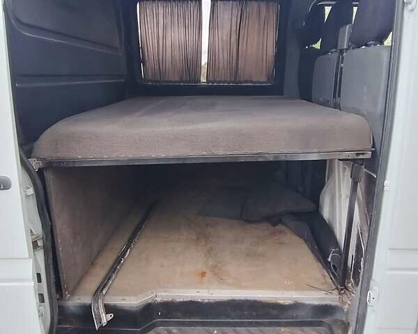 Білий Мерседес Sprinter, об'ємом двигуна 2.2 л та пробігом 600 тис. км за 8800 $, фото 5 на Automoto.ua