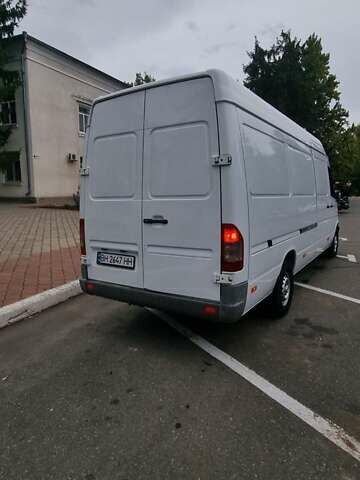 Белый Мерседес Sprinter, объемом двигателя 2.15 л и пробегом 217 тыс. км за 11500 $, фото 8 на Automoto.ua