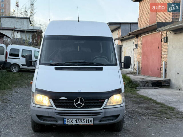 Мерседес Sprinter 2001 в Хмельницком на Automoto.ua Белый Мерседес Sprinter, объемом двигателя 2.7 л и пробегом 451 тыс. км за 7999 $, фото 3 на Automoto.ua