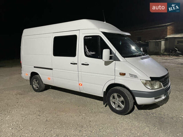 Белый Мерседес Sprinter, объемом двигателя 2.15 л и пробегом 559 тыс. км за 8200 $, фото 23 на Automoto.ua