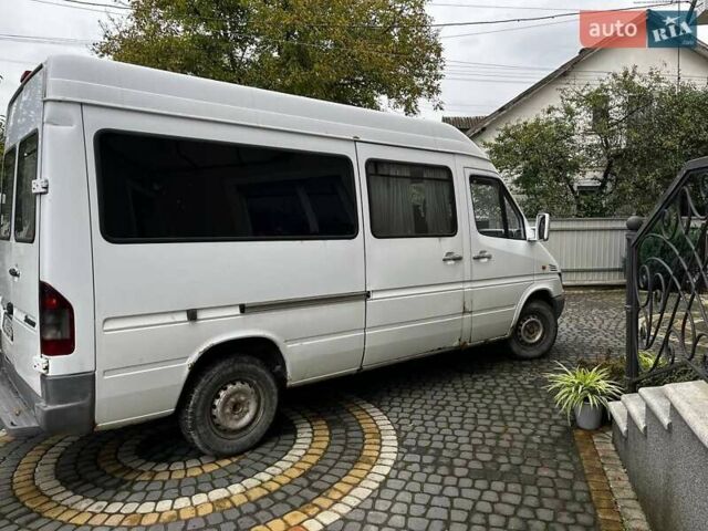 Белый Мерседес Sprinter, объемом двигателя 2.1 л и пробегом 328 тыс. км за 7199 $, фото 23 на Automoto.ua
