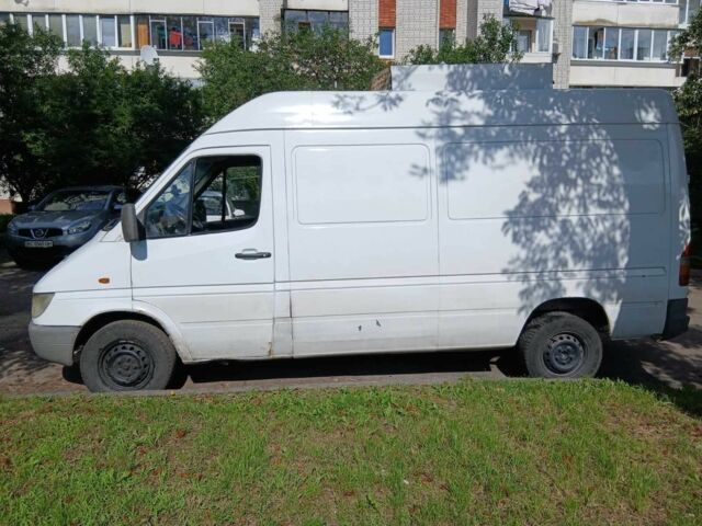 Білий Мерседес Sprinter, об'ємом двигуна 2.2 л та пробігом 87 тис. км за 6000 $, фото 2 на Automoto.ua
