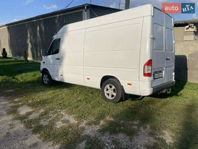 Белый Мерседес Sprinter, объемом двигателя 2.15 л и пробегом 559 тыс. км за 8200 $, фото 7 на Automoto.ua
