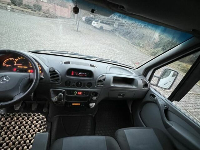 Белый Мерседес Sprinter, объемом двигателя 2.7 л и пробегом 700 тыс. км за 13800 $, фото 19 на Automoto.ua