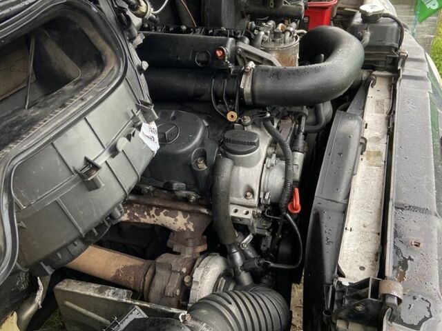 Мерседес Sprinter 2001 у Сарнах на Automoto.ua Білий Мерседес Sprinter, об'ємом двигуна 2.2 л та пробігом 450 тис. км за 7400 $, фото 1 на Automoto.ua