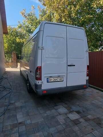 Белый Мерседес Sprinter, объемом двигателя 2.15 л и пробегом 217 тыс. км за 11500 $, фото 12 на Automoto.ua