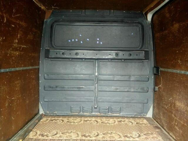 Белый Мерседес Sprinter, объемом двигателя 2.1 л и пробегом 370 тыс. км за 6200 $, фото 6 на Automoto.ua