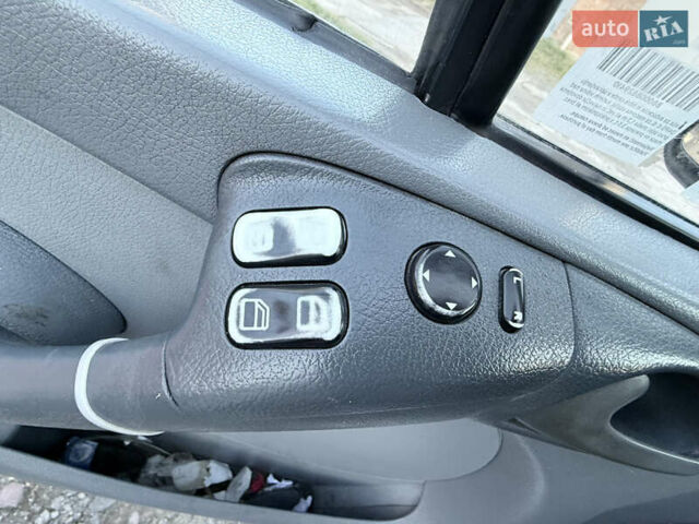 Мерседес Sprinter 2001 в Хмельницком на Automoto.ua Белый Мерседес Sprinter, объемом двигателя 2.7 л и пробегом 451 тыс. км за 7999 $, фото 23 на Automoto.ua