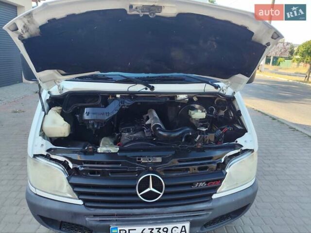 Білий Мерседес Sprinter, об'ємом двигуна 2.69 л та пробігом 721 тис. км за 10900 $, фото 33 на Automoto.ua